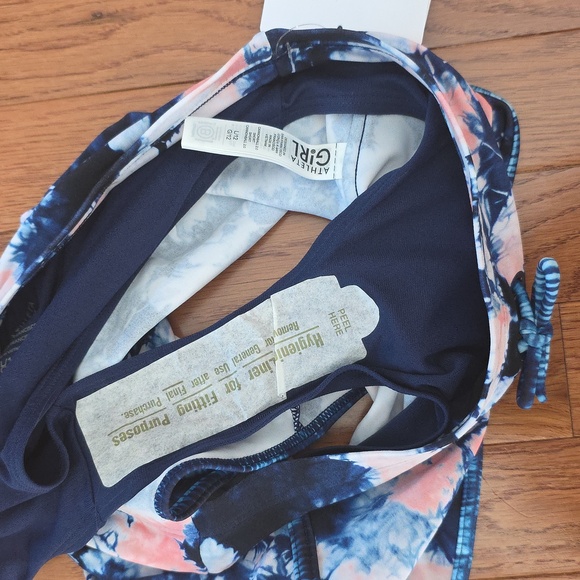 Athleta Girl Cannoball Swim Shorts, New With Tags, Size L - Picture 5 of 7